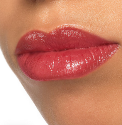 502 Eadie Scarlet, Rouge à Lèvres Voile Gucci